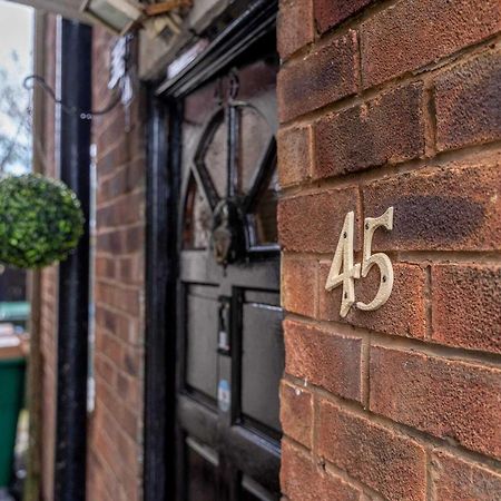 Cosy 2 Bedroom Home In Coventry Bagian luar foto